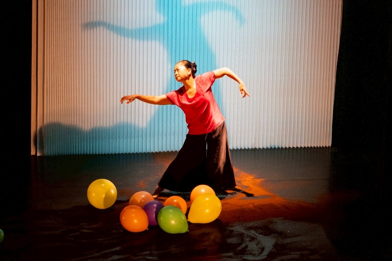 2025 伍拾製作《咖啡廳Dance to 40+》台北場加演｜伍拾製作｜國藝會補助成果檔案庫